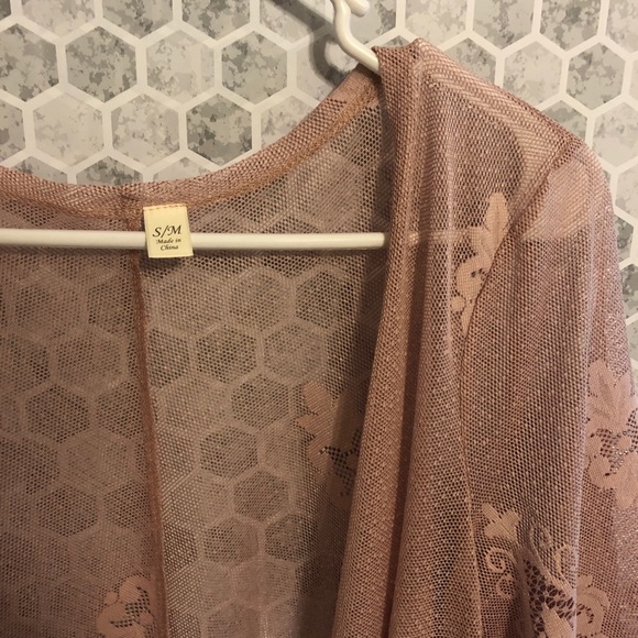 Francesca’s Pink Lace Kimono - Picture 6 of 6